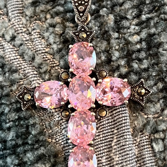 925 Silver Cross Pendant Pink Stones - Picture 6 of 8